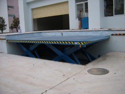 �������̶�����ʽ����ƽ�_�S�ң��̶�Һ�������C��r