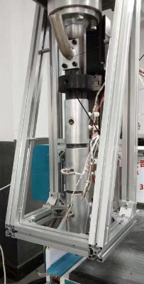 �����С��Һ���D�l�C�����X