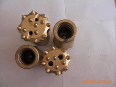 ���B�M�ڙCе������P