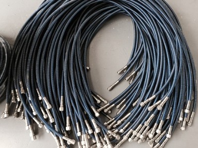 �����F����ܛ��