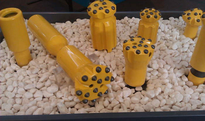 ���X�F�^�����X�F�^���@�^Ҏ(gu��)���F�^��r���Ͻ��@�^