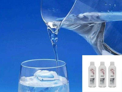 ˮ��ɫ�����Ǻ��V��ľG��ɽȪˮ