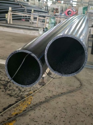 高強(qiáng)度鋼絲網(wǎng)骨架管抗沖擊建筑給排水專業(yè)定制復(fù)合管