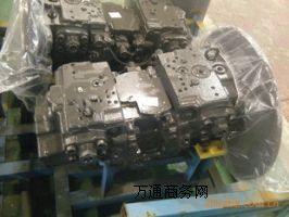 ����С���ھ�C���PC400-7Һ����