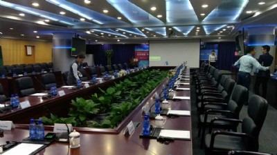 ����ͬ�O�����U���hͬ���O�����