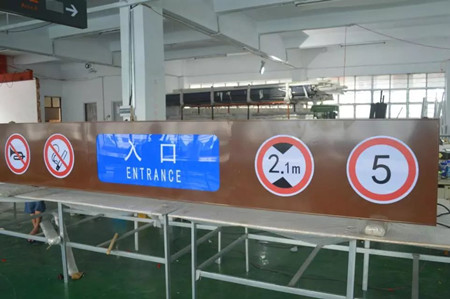 �޸����٘���