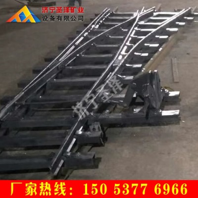 ���_����r�� ���_�����c���_����^��