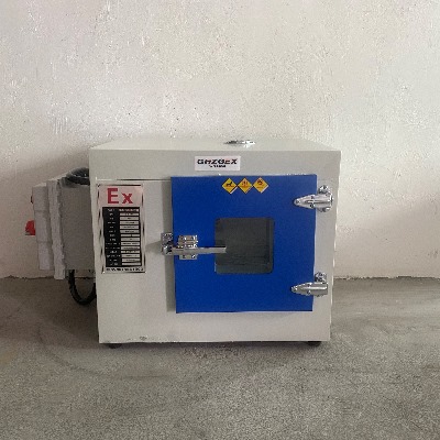 ���Ӆ^늟���L����������