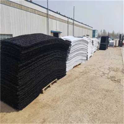 新疆pp土工滲水墊2公分路基反濾排水層廠家