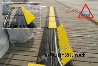 ���_��|�^����~Stage cables over the(�D)