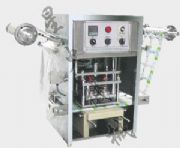 �ڷ�Һ���b���w�C(�D)