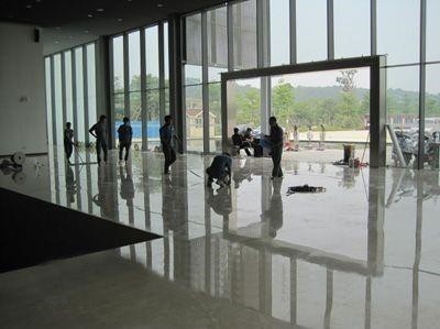 �Ϻ������_(k��i)�ı����ļҺ� �S�ҵ����_(k��i)�ı����M(f��i)�� �}᯹�