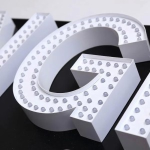 ��\����¶��