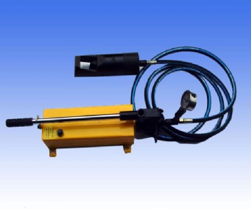 �V����ĸ����������ĸ��ж��