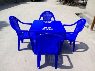 ���Ϸ������������e��