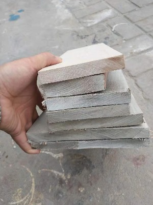 ľ�ذ�ľ��Ʒ����ģ�ľ�Ҿ�ͨ͸��ɫ��