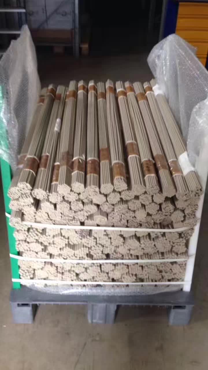 ��ɫpeek�� ���Sɫ   �ɰ�ɫpeek��