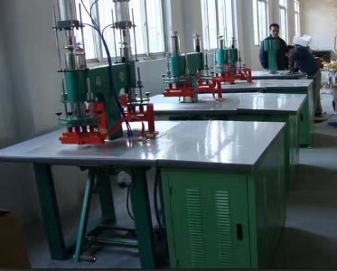 pvc��tpu���N��(f��)��Ĥ���|(zh��)�۽ӟ���ø��ܲ�