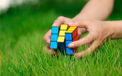 ���݉����c��w����ϵ�y���c