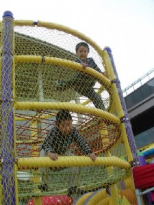 �����ƃ�ͯ֩�������Ў׌ӵģ�֩���������